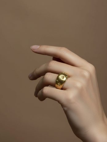 Bague dorée étoile